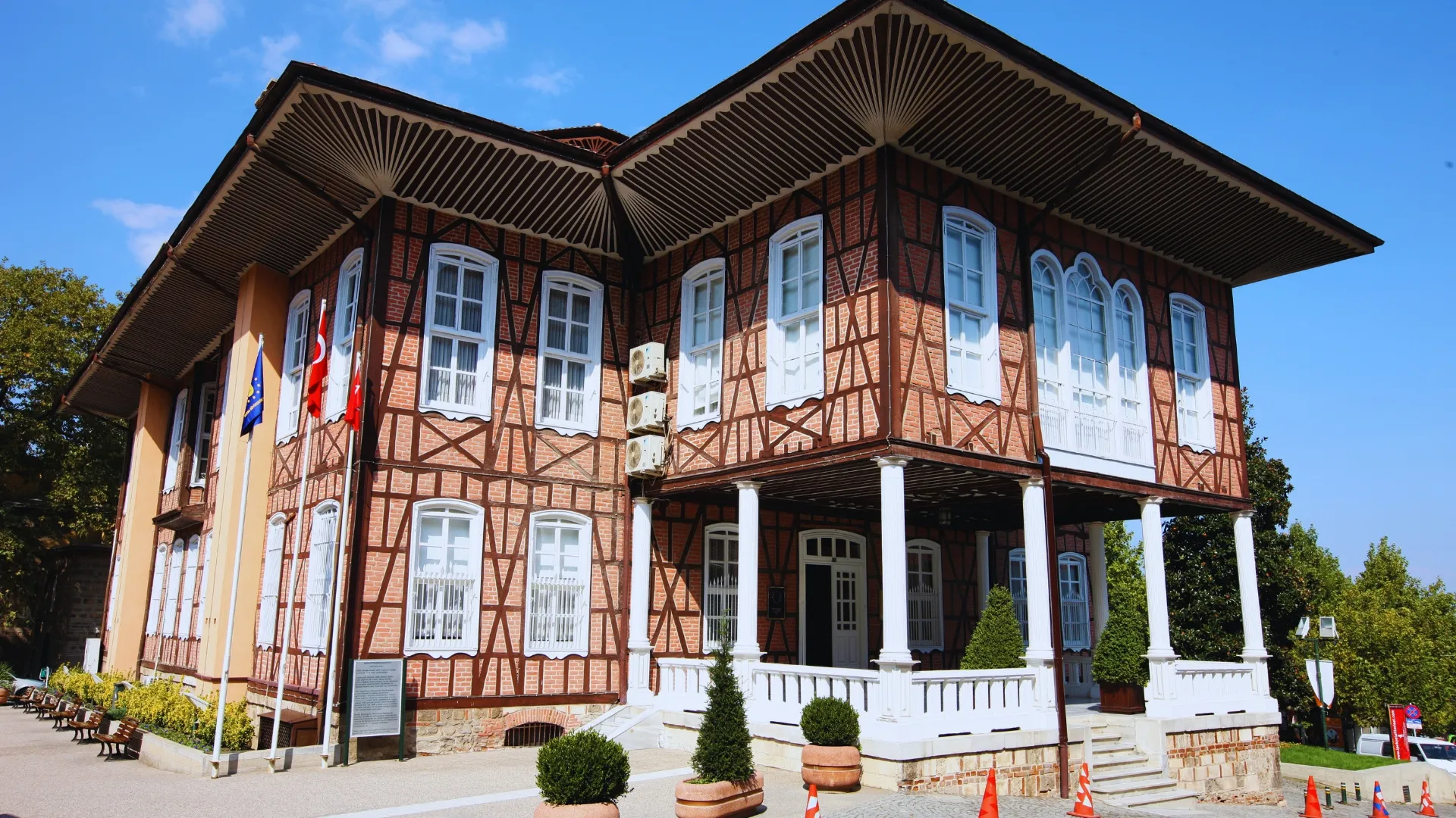 Bursa Büyükşehir Belediyesi Tarihi Belediye Binası fotoğrafı